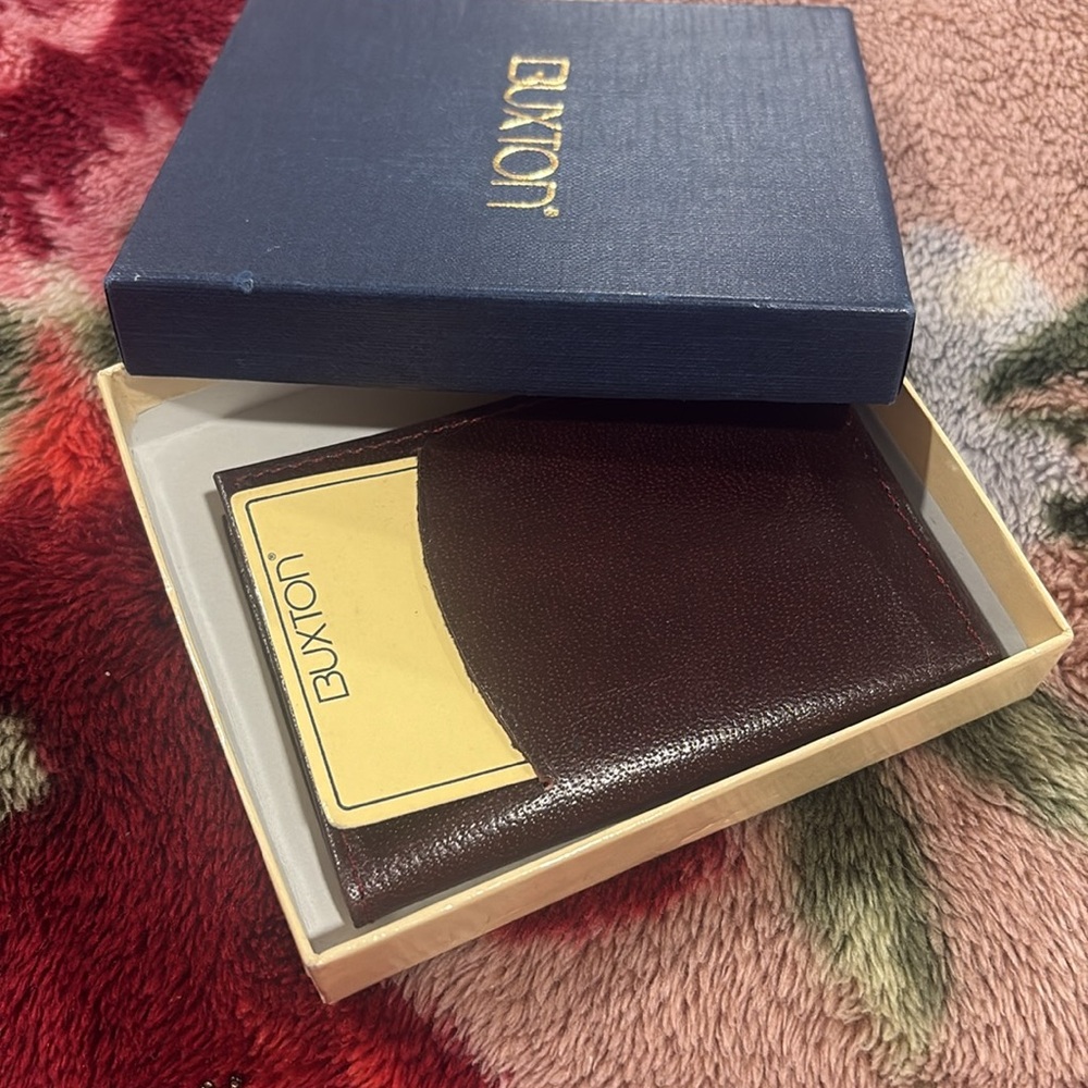 Buxton wallet for cards